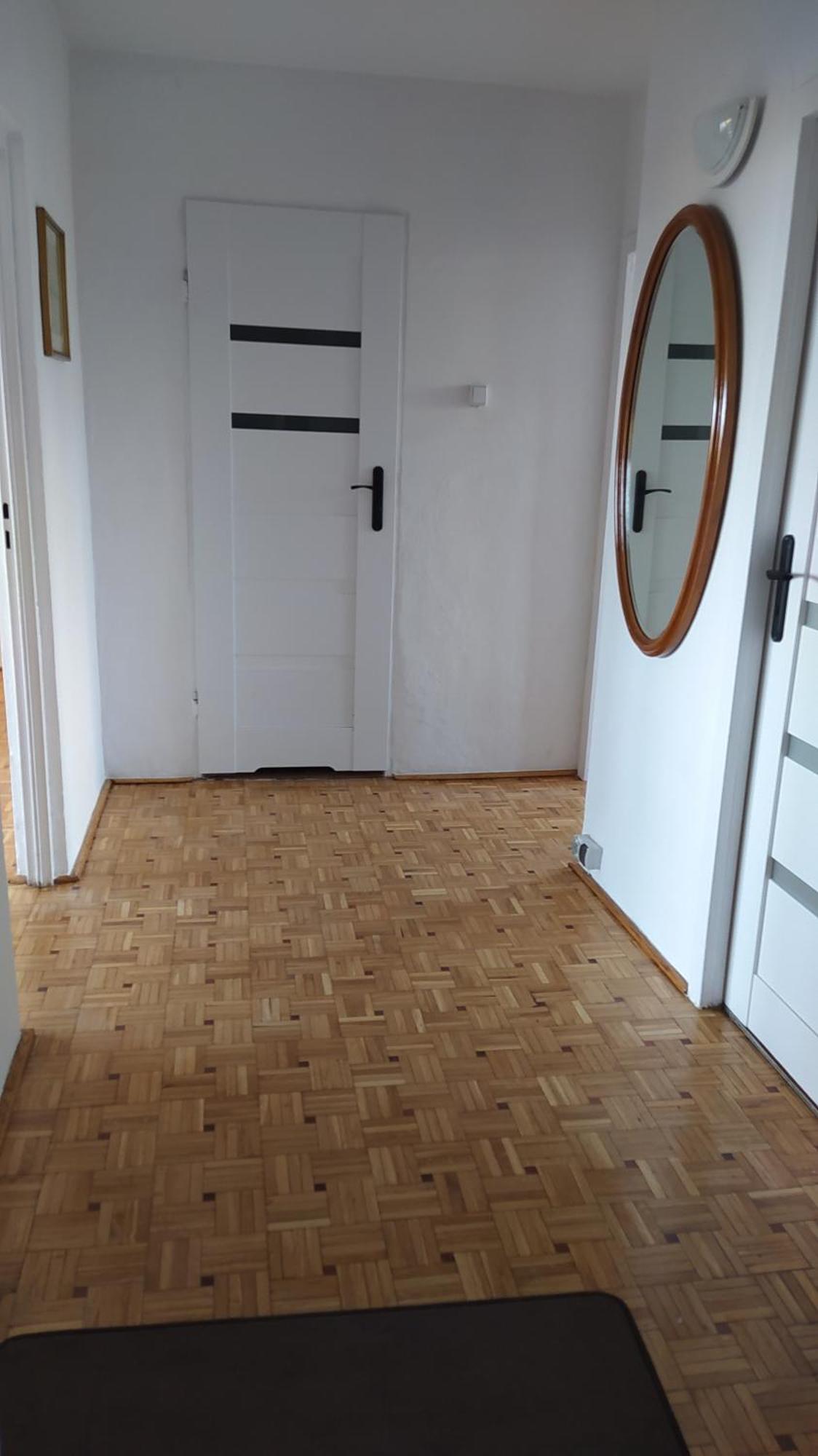 Uroczy Apartament Z Bezplatnych Parkingiem Warsaw Luaran gambar